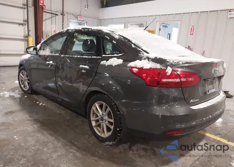 2016 Ford Focus Se z USA, uszkodzony, nr VIN 1FADP3F20GL329626